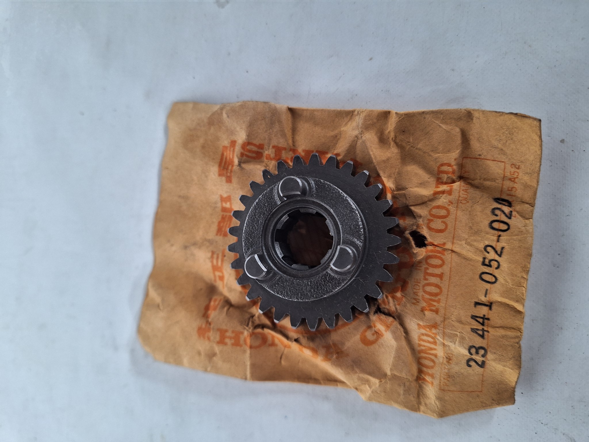 Picture of GEAR C-SHAFT 2ND  23441-052-020